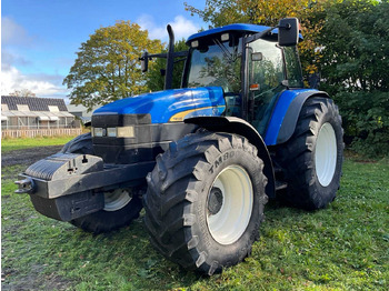 Farm tractor NEW HOLLAND TM