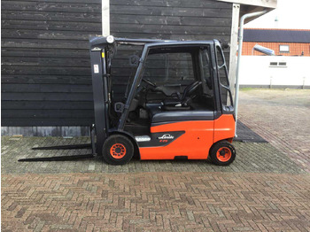 Forklift LINDE E25