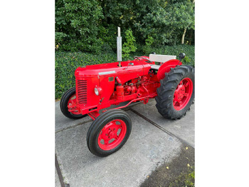 Farm tractor DAVID BROWN
