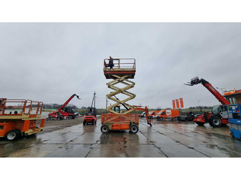Aerial platform JLG