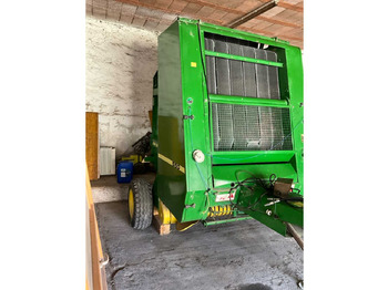 Round baler John Deere 550: picture 2