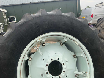 Wheels and tires for Farm tractor Michelin XM108: picture 5