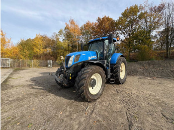 Farm tractor NEW HOLLAND T7