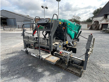 Asphalt paver VÖGELE