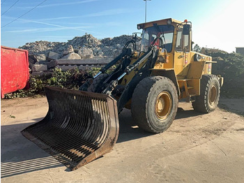 Wheel loader VOLVO L90
