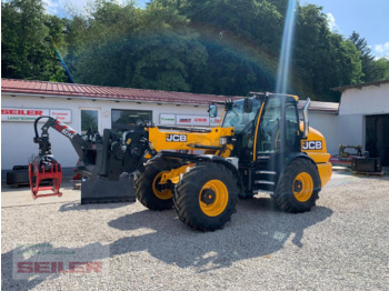 Telescopic wheel loader JCB TM320