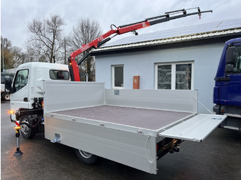 Flatbed van