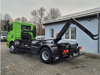 Hook lift truck MAN TGM 15.250