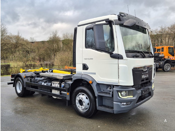 New Hook lift truck MAN TGM 15.290 BL Abrollkipper PowerMatic Standheiz.: picture 2