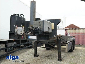 Low loader semi-trailer