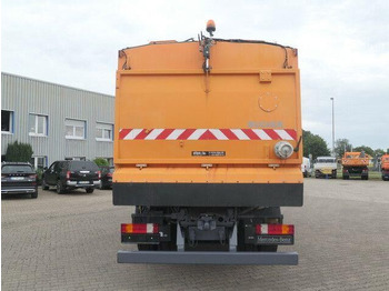 Road sweeper Mercedes-Benz 2032 A Actros 4x4, Bucher STKF 9500, Airport, AC: picture 4 Road sweeper Mercedes-Benz 2032 A Actros 4x4, Bucher STKF 9500, Airport, AC: picture 4