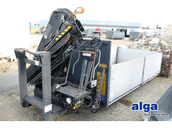 Hook lift truck