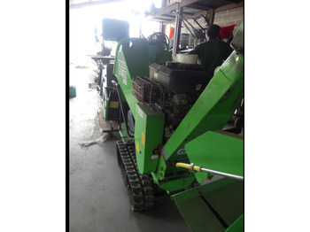 Wood chipper Broyeur de végétaux sur chenilles Peruzzo TB100: picture 5