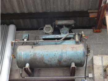 Air compressor Compresseur 300 litres (vintage) marque et modèle illisible: picture 2