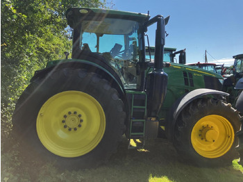 Farm tractor John Deere 6230R: picture 2