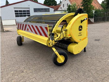Forage harvester attachment JOHN DEERE