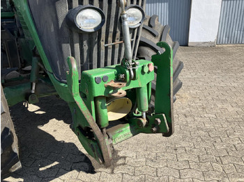 Farm tractor John Deere 7930: picture 3