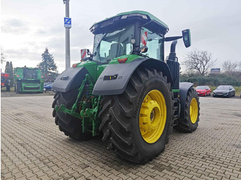 Farm tractor John Deere 7R 330: picture 3