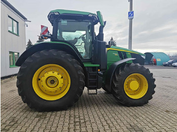 Farm tractor John Deere 7R 330: picture 2