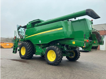 Combine harvester John Deere T560: picture 4 Combine harvester John Deere T560: picture 4
