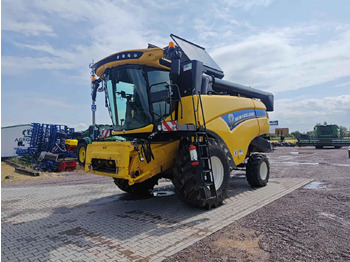 Combine harvester NEW HOLLAND CX series