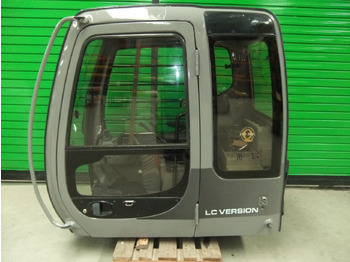 Cab HITACHI