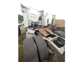 Tractor unit RENAULT PREMIUM: picture 4