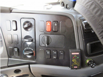 Dropside/ Flatbed truck, Crane truck Mercedes-Benz ATEGO 1224 L: picture 4