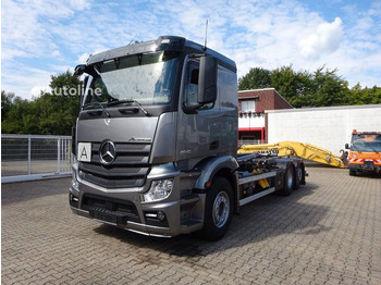 Hook lift truck MERCEDES-BENZ Actros 2545