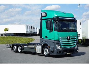 Cab chassis truck MERCEDES-BENZ