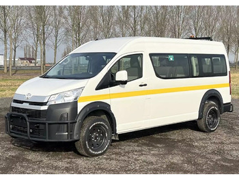New Minibus, Passenger van Toyota Hiace GL High Roof 4x4 Kisbusz: picture 1