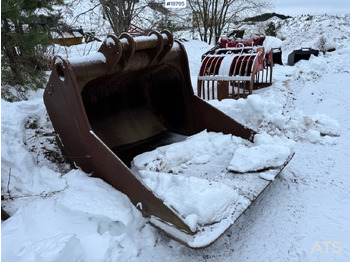 Excavator bucket