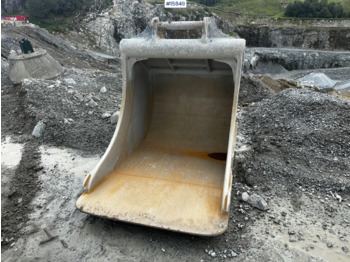 Excavator bucket