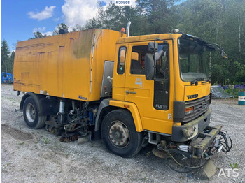 Road sweeper Volvo FL616: picture 3