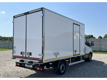Refrigerated van Iveco Daily: picture 4