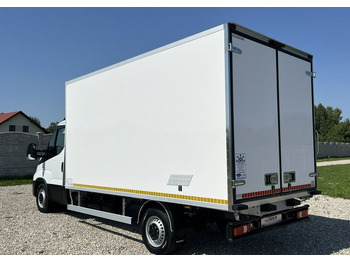 Refrigerated van Iveco Daily: picture 3