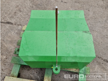 Agricultural machinery Unused 2025 John Deere 600kg Front Weights to suit John Deere Tractors, Metal Case with Towing Eye (Green): picture 5