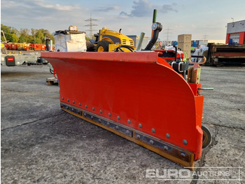 Material handling equipment