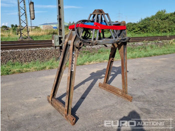 Material handling equipment