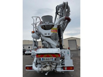 Concrete pump truck Mercedes-Benz Actros: picture 5