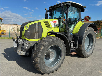Farm tractor CLAAS Axion 870