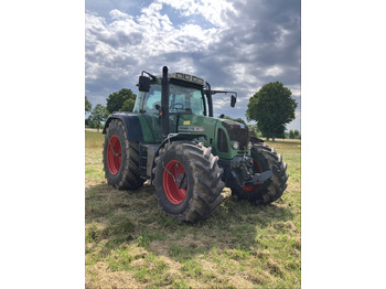 Farm tractor FENDT 718 Vario