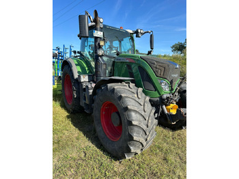 Farm tractor FENDT 718 Vario