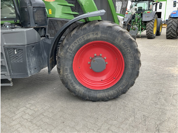 Farm tractor Fendt 826 Vario S4: picture 4