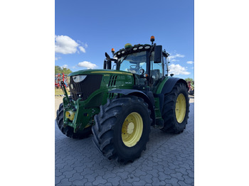 Farm tractor JOHN DEERE 6215R