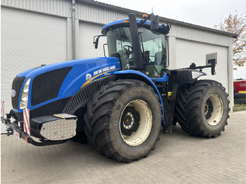 Farm tractor NEW HOLLAND T9