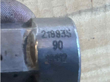 Engine and parts for Truck VOLVO FUEL PIPES: picture 2