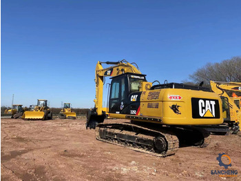 Excavator CAT 325D: picture 2
