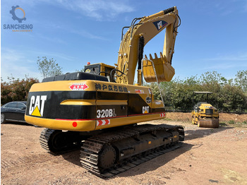 Crawler excavator CATERPILLAR 320BL: picture 5