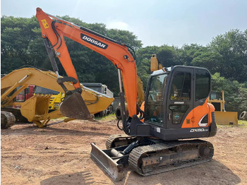 Mini excavator DOOSAN DX60: picture 5